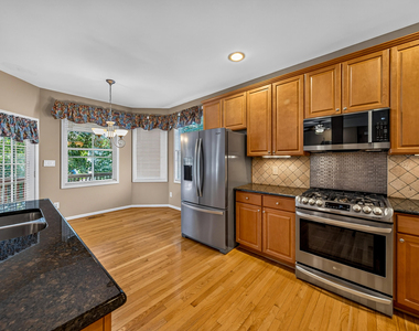 1412 Willow Leaf Way - Photo Thumbnail 25