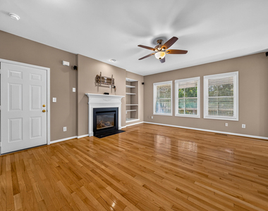1412 Willow Leaf Way - Photo Thumbnail 16