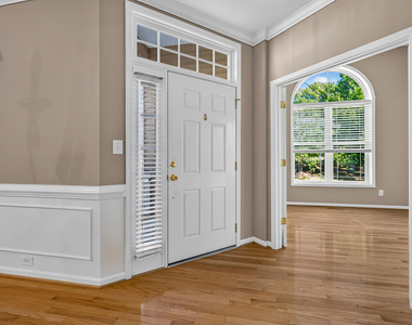 1412 Willow Leaf Way - Photo Thumbnail 10