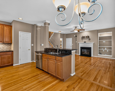 1412 Willow Leaf Way - Photo Thumbnail 30