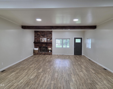 6720 Dwight Rowland Road - Photo Thumbnail 4