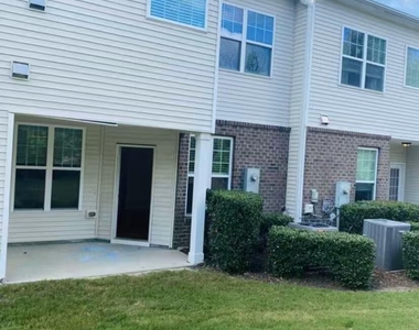 714 Silver Stream Lane - Photo Thumbnail 20
