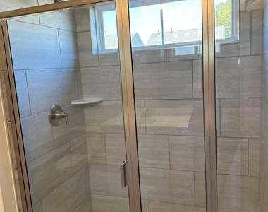120 Katrine Way - Photo Thumbnail 12