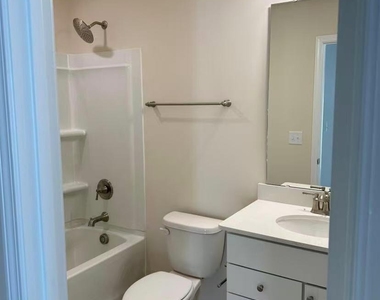 120 Katrine Way - Photo Thumbnail 11
