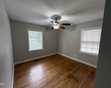 3609 Greenlawn Drive - Photo Thumbnail 3