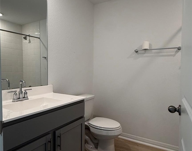 197 Santa Rosa Ln - Photo Thumbnail 15