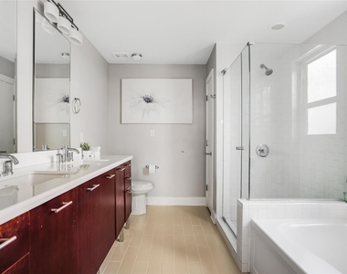 603 Davis St - Photo Thumbnail 21