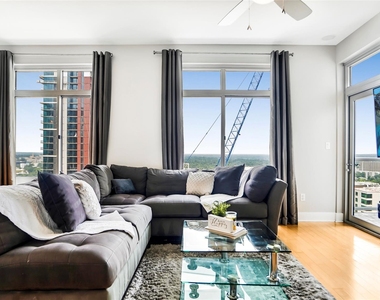 603 Davis St - Photo Thumbnail 5
