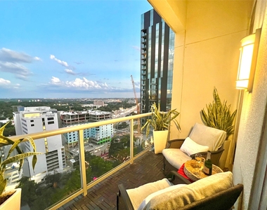 603 Davis St - Photo Thumbnail 2