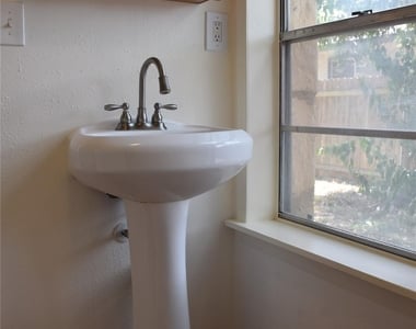 1601 Pine St - Photo Thumbnail 16