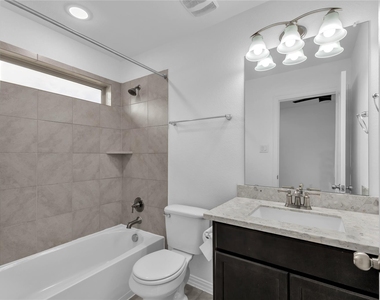 617 Silent Creek Cv - Photo Thumbnail 27