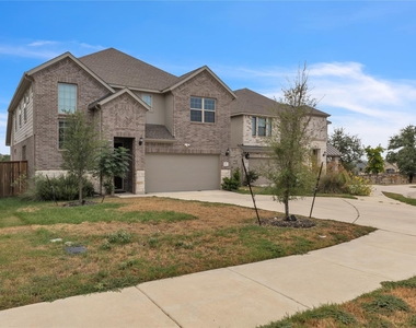 617 Silent Creek Cv - Photo Thumbnail 2