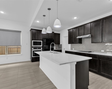 617 Silent Creek Cv - Photo Thumbnail 10