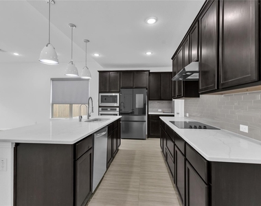 617 Silent Creek Cv - Photo Thumbnail 11