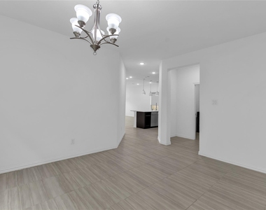 617 Silent Creek Cv - Photo Thumbnail 15