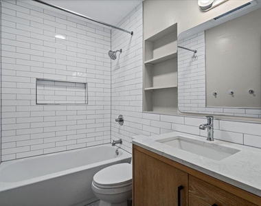 6718 Silvermine Dr - Photo Thumbnail 14