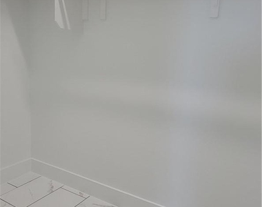 21403 Patton Ave - Photo Thumbnail 24