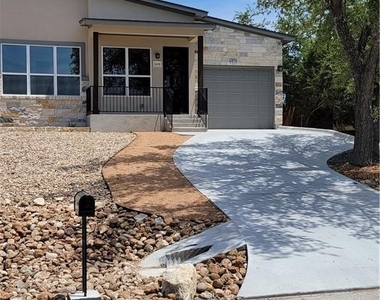 21403 Patton Ave - Photo Thumbnail 1