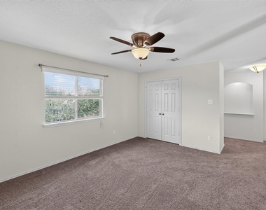 401 Foster Ln - Photo Thumbnail 11
