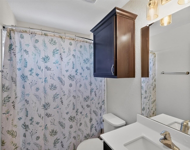 401 Foster Ln - Photo Thumbnail 12