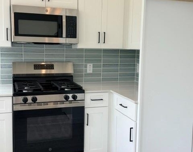 2000 Riverside Farms Road Rd - Photo Thumbnail 9