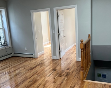 593 Barbey Street - Photo Thumbnail 1