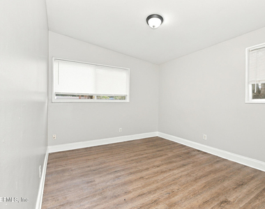 10434 Greenmore Drive - Photo Thumbnail 6
