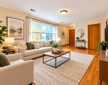 1745 W Albion Avenue - Photo Thumbnail 2