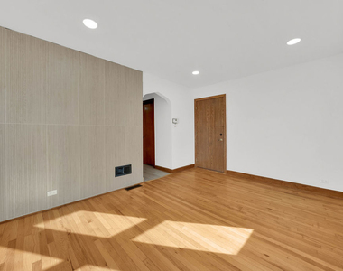 5527 S Mason Avenue - Photo Thumbnail 3