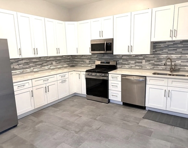 9 W Quincy Street - Photo Thumbnail 2