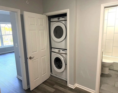 9 W Quincy Street - Photo Thumbnail 7