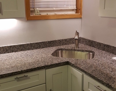 3819 N Kenneth Avenue - Photo Thumbnail 2