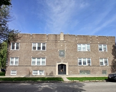 6452 W Dickens Avenue - Photo Thumbnail 1
