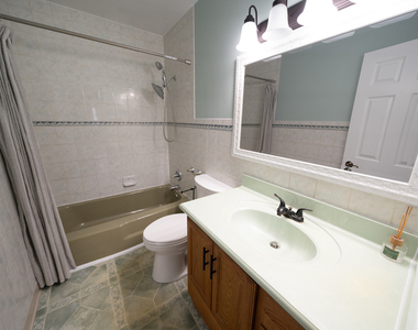 8240 S Octavia Avenue - Photo Thumbnail 6