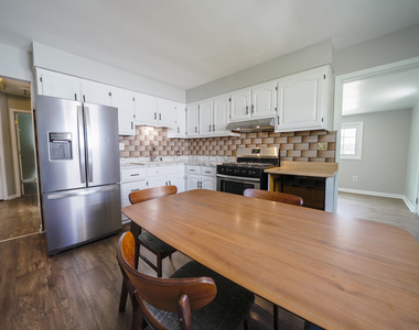 8240 S Octavia Avenue - Photo Thumbnail 4