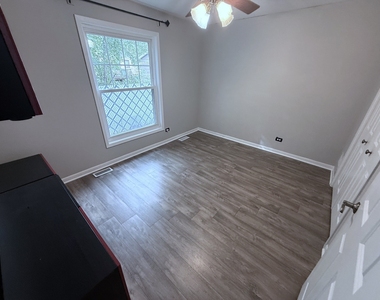 8240 S Octavia Avenue - Photo Thumbnail 12