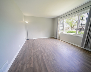 8240 S Octavia Avenue - Photo Thumbnail 1