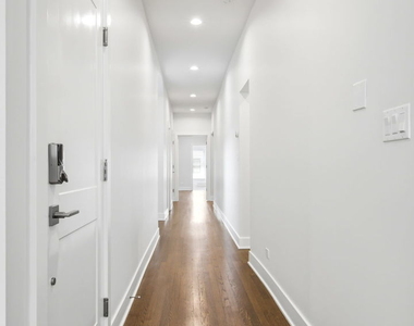 6914 N Sheridan Road - Photo Thumbnail 15