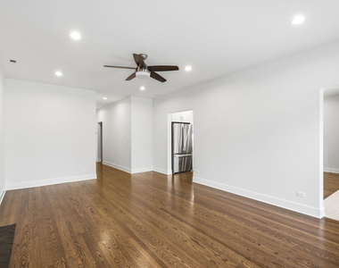 6914 N Sheridan Road - Photo Thumbnail 5