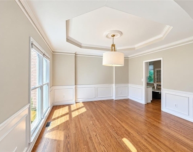 2875 Olde Town Park Drive - Photo Thumbnail 3