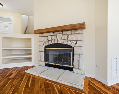 73 Woodview Drive - Photo Thumbnail 2