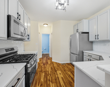 73 Woodview Drive - Photo Thumbnail 7