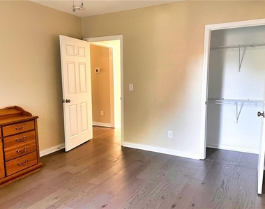 119 Hogan Road - Photo Thumbnail 3