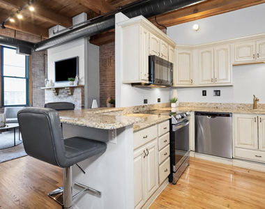 331 S Peoria Street - Photo Thumbnail 5