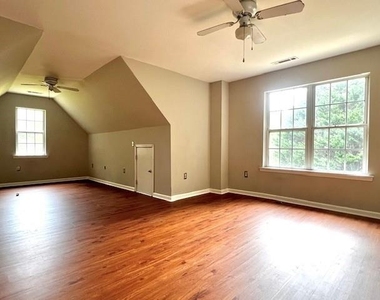 2865 Fairburn Circle Sw - Photo Thumbnail 14
