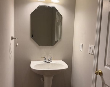 11150 Skyway Drive - Photo Thumbnail 5