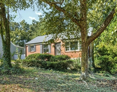 1867 Glendale Drive - Photo Thumbnail 2