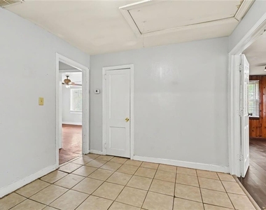 2203 Tiger Flowers Drive Nw - Photo Thumbnail 3