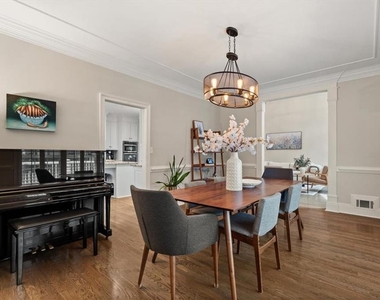 4512 Woodhaven Ne - Photo Thumbnail 6
