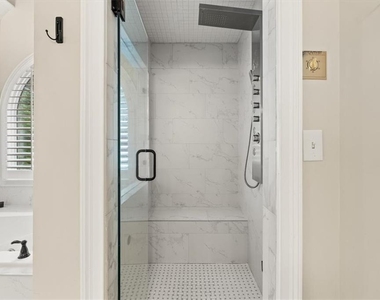 4512 Woodhaven Ne - Photo Thumbnail 15